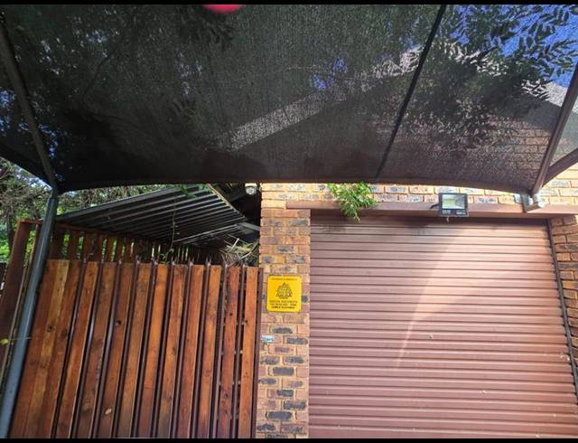 2 BEDROOM PROPERTY TO RENT IN MEYERTON CENTRAL